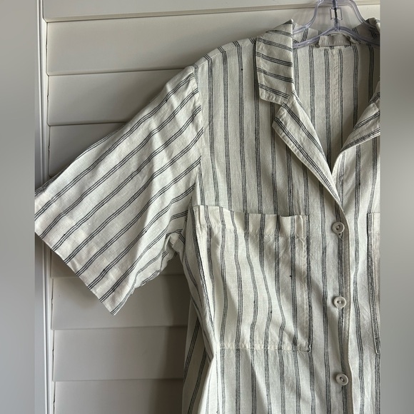 Everlane Cream with Black Stripes Linen button down dress - Picture 2 of 7